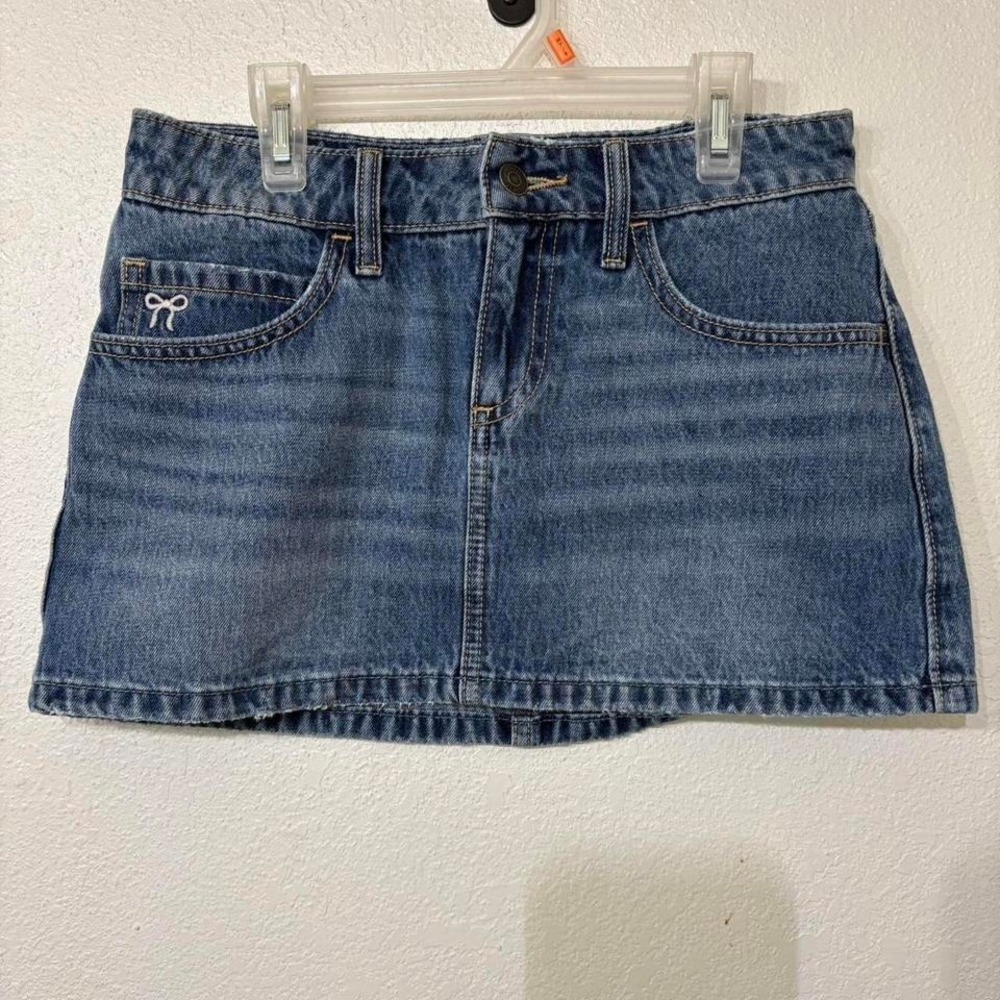 Hollister mini denim skirt with bow details